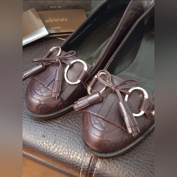 Gucci Loafers - Picture 5 of 11